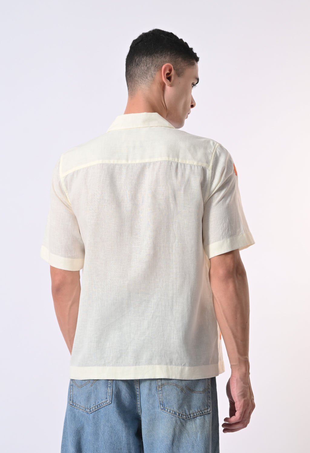 BOX FIT LINEN SHIRT - CREAM